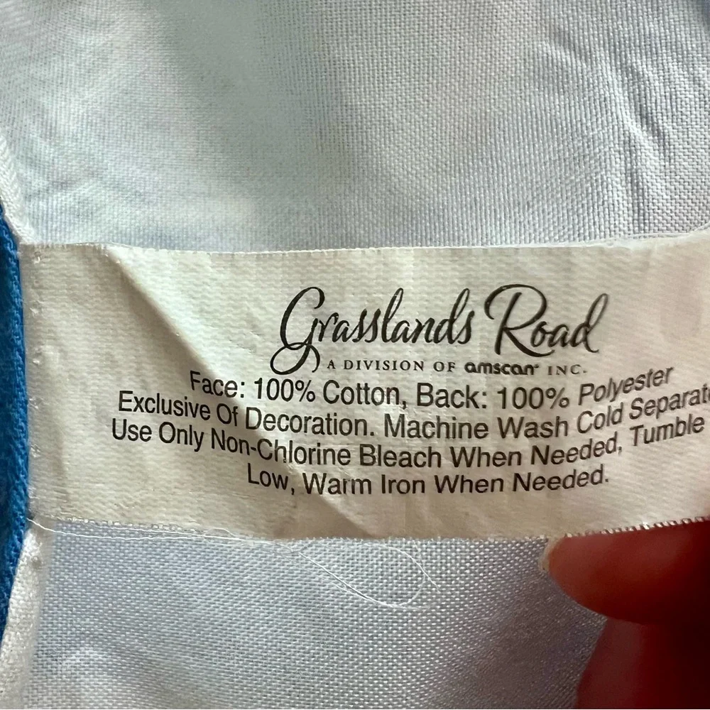 Grasslands Road Brown Cotton Blue With White Embroidered Flower Table Runner 68